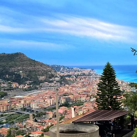 La Tana Del Tasso Ventimiglia Bed & Breakfast Exterior photo